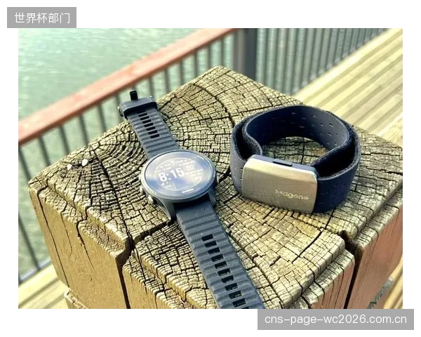 为什么顶级铁三运动员在水中依然选择心率带,而放弃腕上的光学心率? 为什么顶级铁三运动员在水中依然选择心率带,而放弃腕上的光学心率?